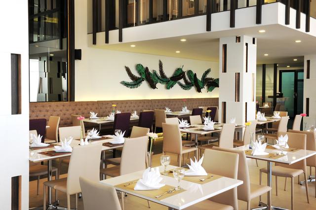 ห้องอาหาร 3-4-5 คาเฟ่ (3-4-5 Café)