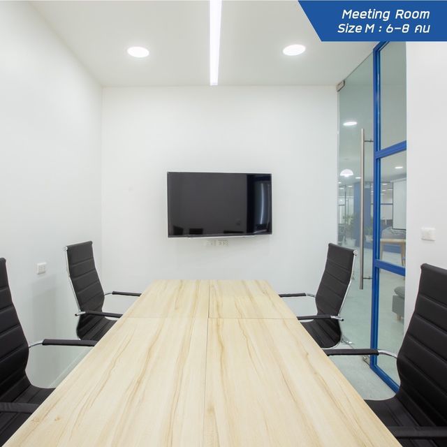 WorkWize - Meeting Room (สำหรับ 6-8 ท่าน)