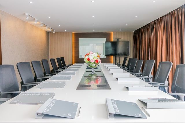 ONYX MEETING ROOM