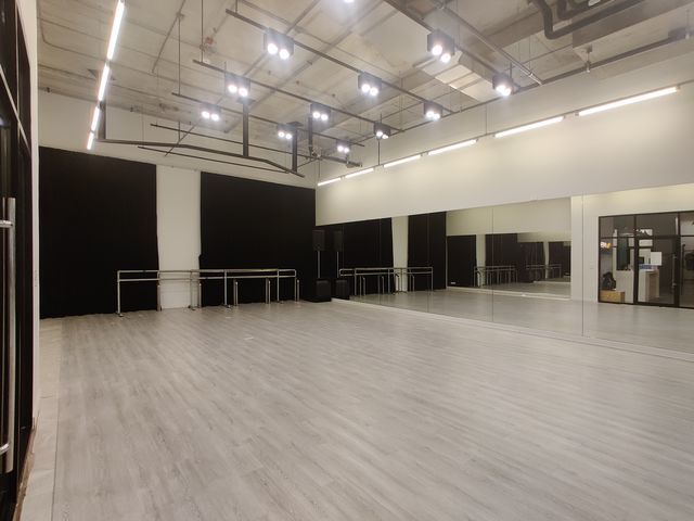 rumPUREE World Dance Studio